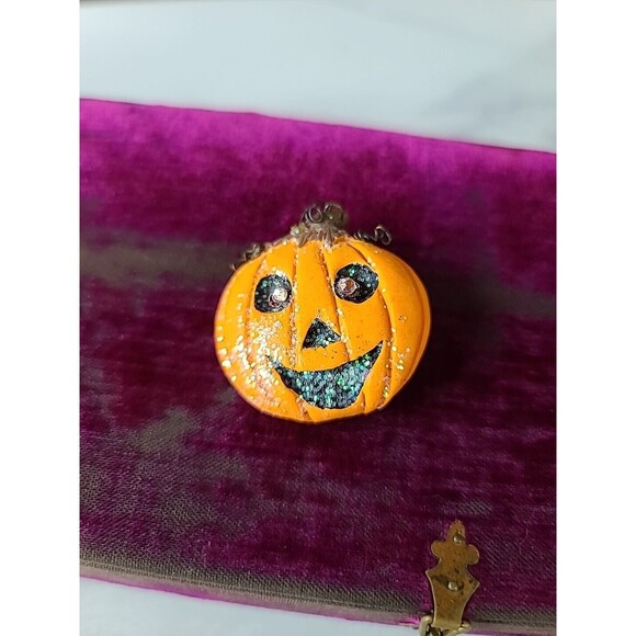Vintage Jack-o-lantern Brooch - Picture 2 of 10